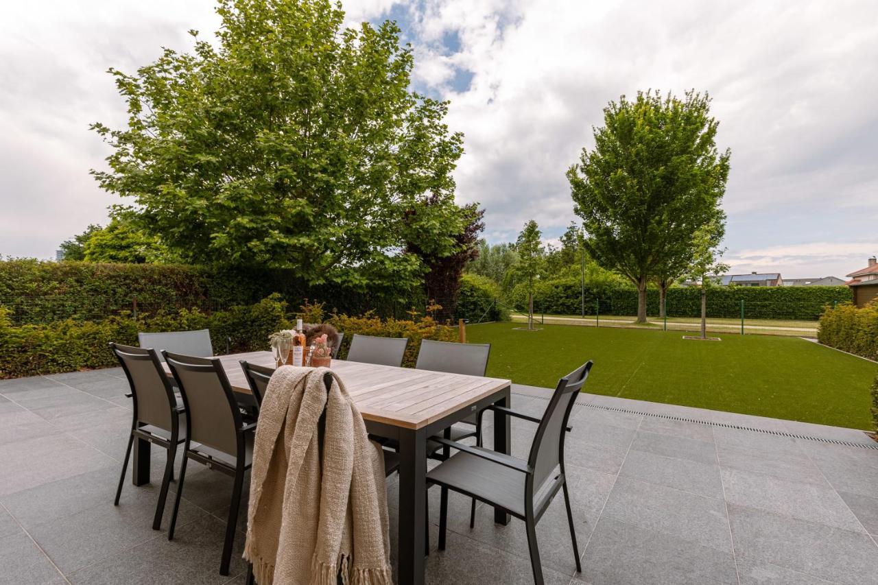 Fantastic Family Villa With Beautiful Garden Ostende Exterior foto